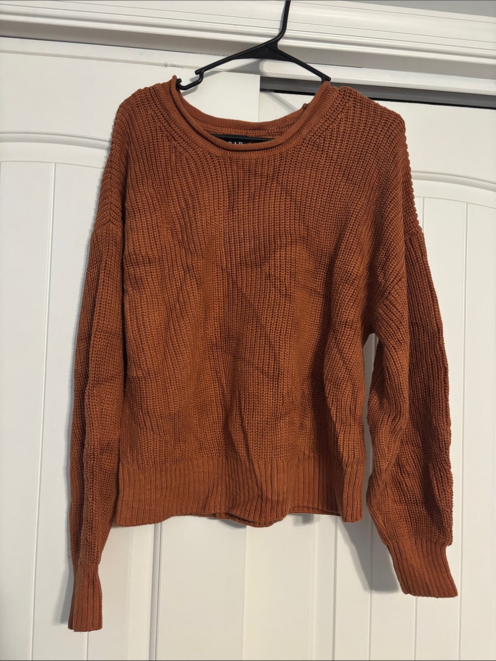 GAP Women's Crewneck Sweater in Burnt Orange
